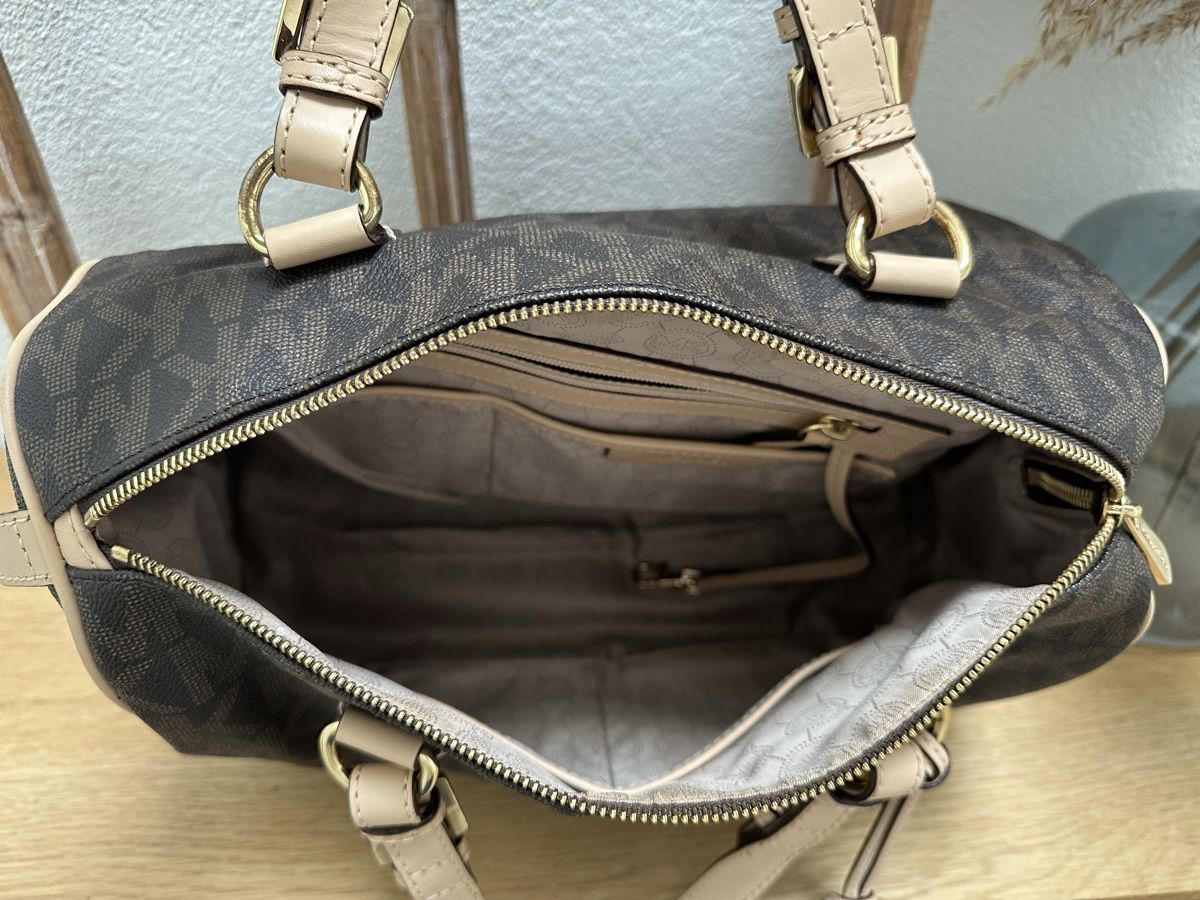 Michael Kors Borse da donna: Sac à main Michael Kors – Usato da Geneveys-Coffrane venduto da sar_rb75 2