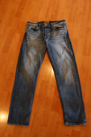 Herren Jeans 30/32 v. Jack & Jones