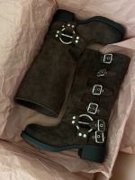 Miu Miu Stiefel braun Wildleder Grösse 39.5 neu 