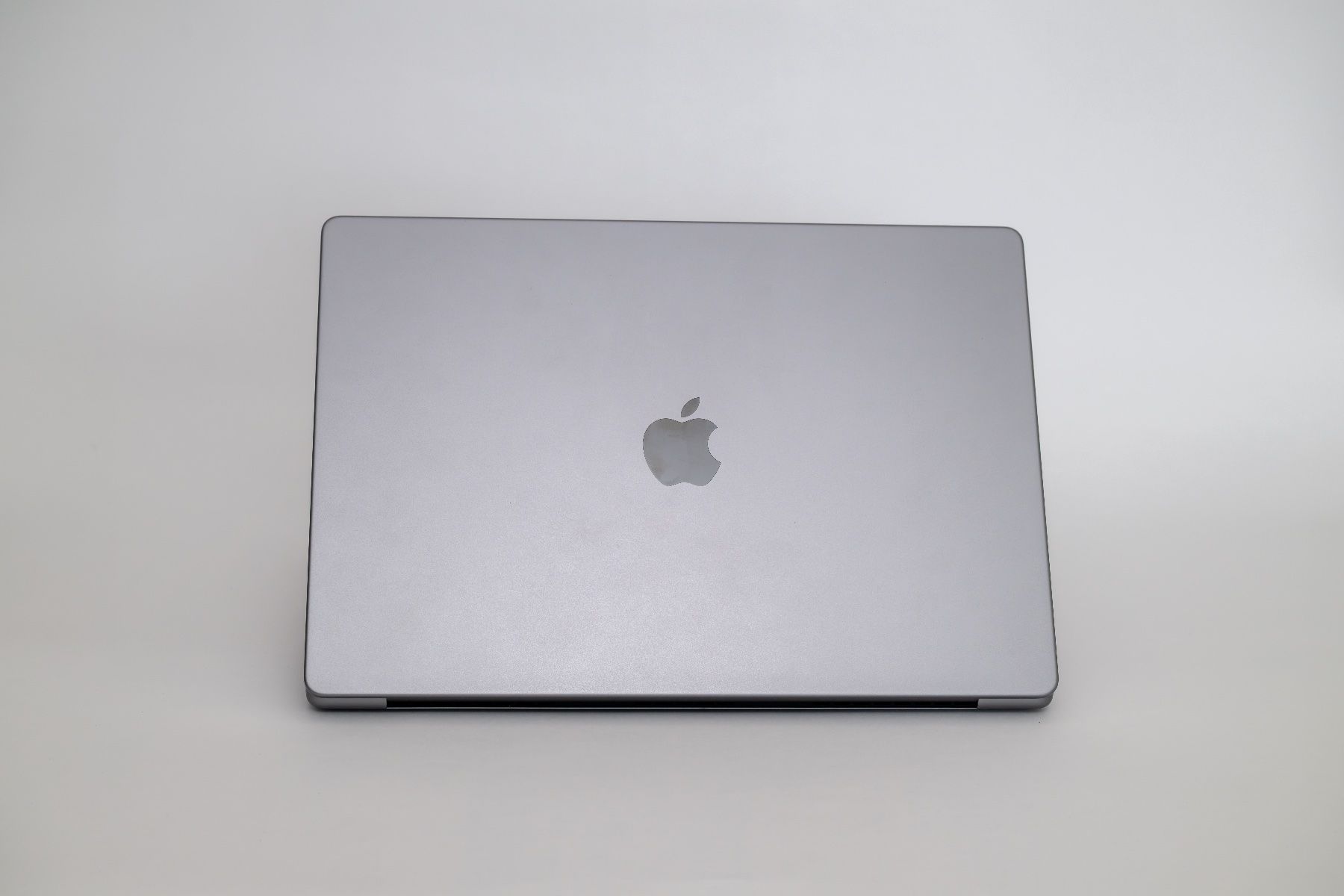 Apple Notebooks: Macbook Pro , M1Pro, 16GB RAM, 512GB SSD, 10C CPU, 16C GPU – Gebraucht aus Chur von Plessur7000 3