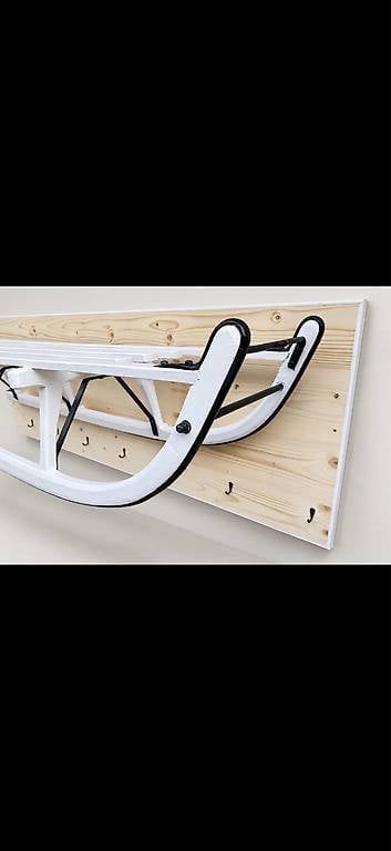 Slitta: Hanggefertigte Schlitten-Garderobe  – Nuovo e nell'imballaggio originale da Innertkirchen venduto da Burg55 1