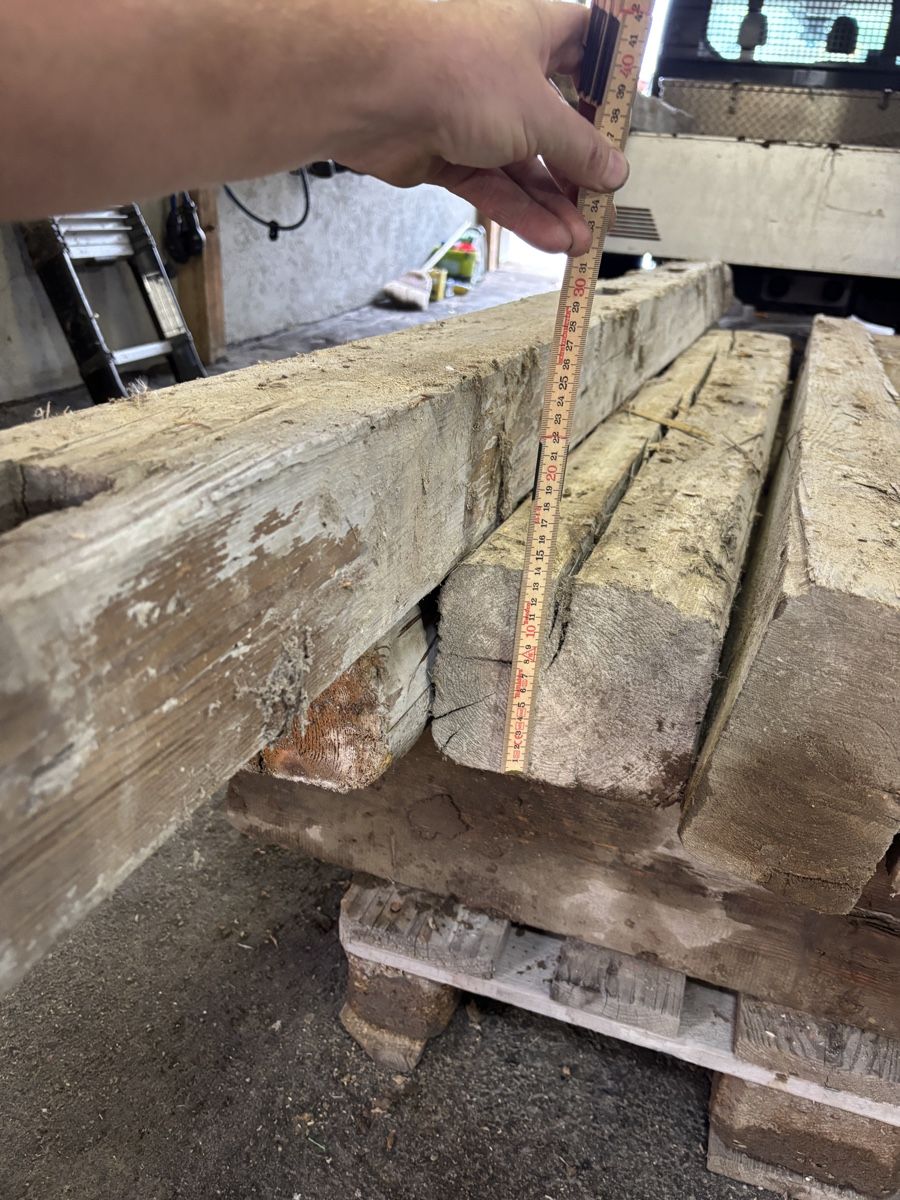 Articoli in legno: Altholz balken – Usato da Turbenthal venduto da inf_77rq 3