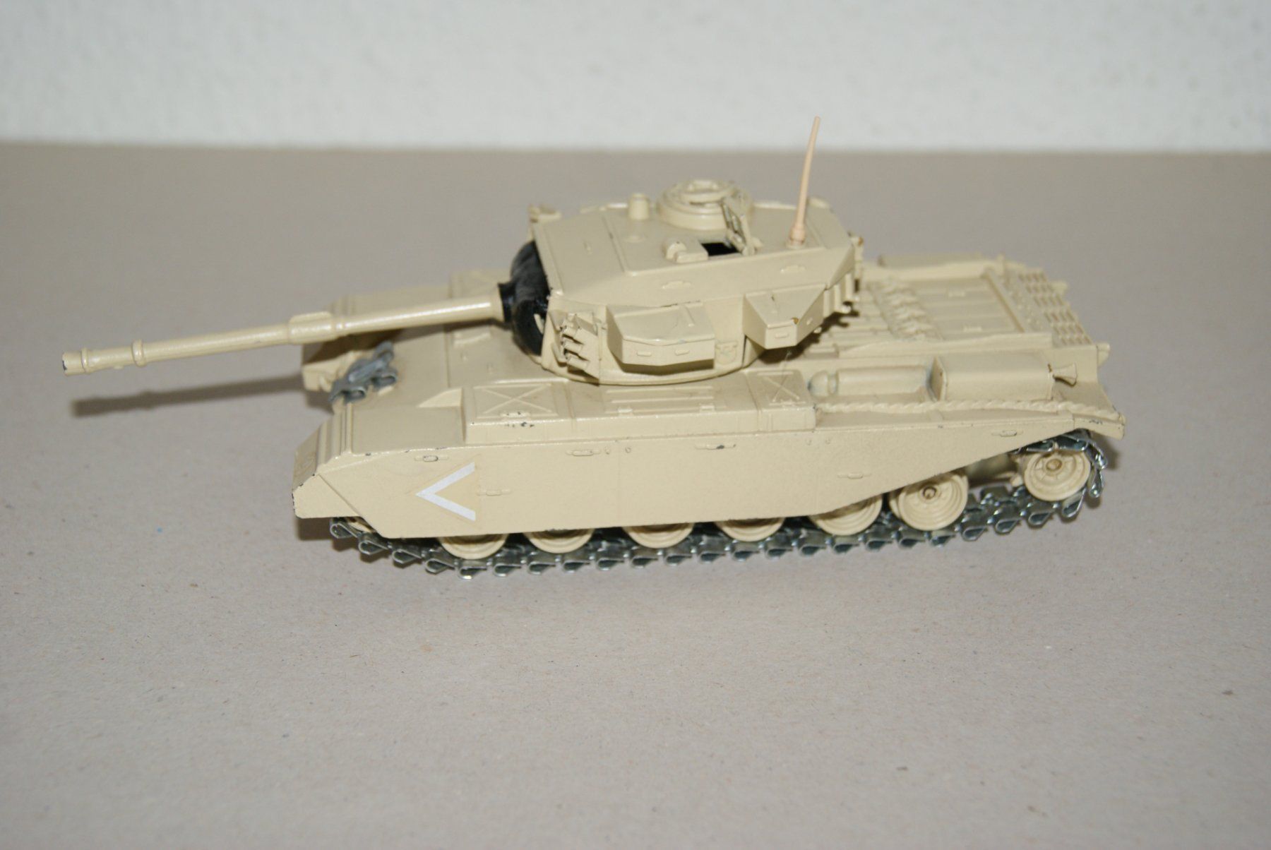 Polistil Modellbausätze & Standmodelle: Polistil Centurion Mk 5 Panzermodell 1:50 – Gebraucht aus Zürich von Widi1 4