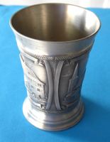 Therwil Zinnbecher mit 3 Reliefen, 8,5 cm hoch