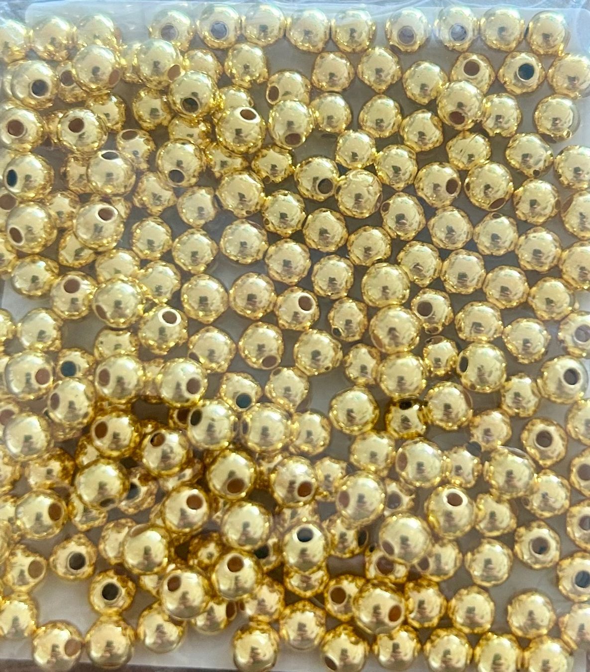Perle (finte): Perlen / Bastelperlen goldfarben, 5mm, 200 Stück – Nuovo e nell'imballaggio originale da Geneve venduto da vane267