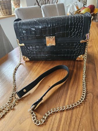 Schwarze Kroko-Tasche mit Goldkette - Super Zustand!