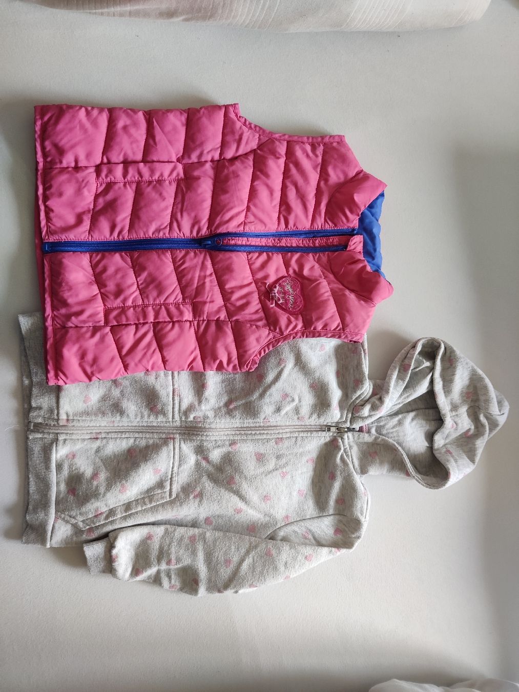 Lotti & Set di vestiti: Gilet und Sweatjacke-Set – Usato da Wettingen venduto da san_8h58