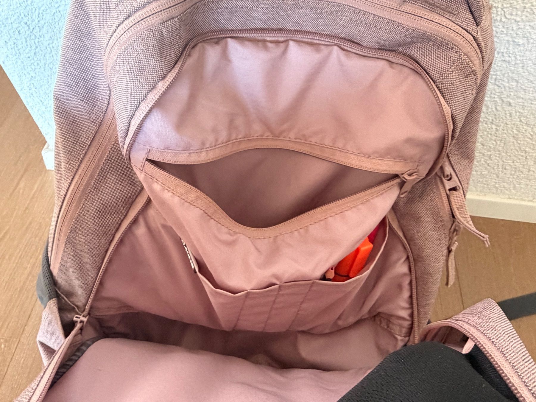 Dakine Sacs à dos: Dakine Rucksack – D'occasion à Lostorf par cin_ch7j 2