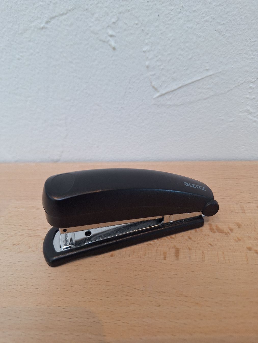 Leitz Tutti gli attrezzi: Small Stapler – Usato da Wallisellen venduto da Camcha