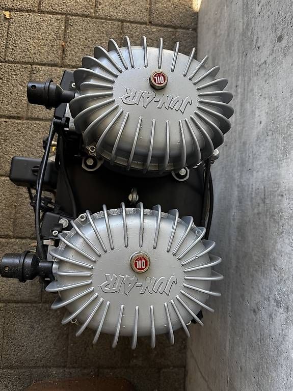 Jun-Air Compressori: Junair (Flüster) Kompressor – Usato da Luzern venduto da bulli_cyrano 1