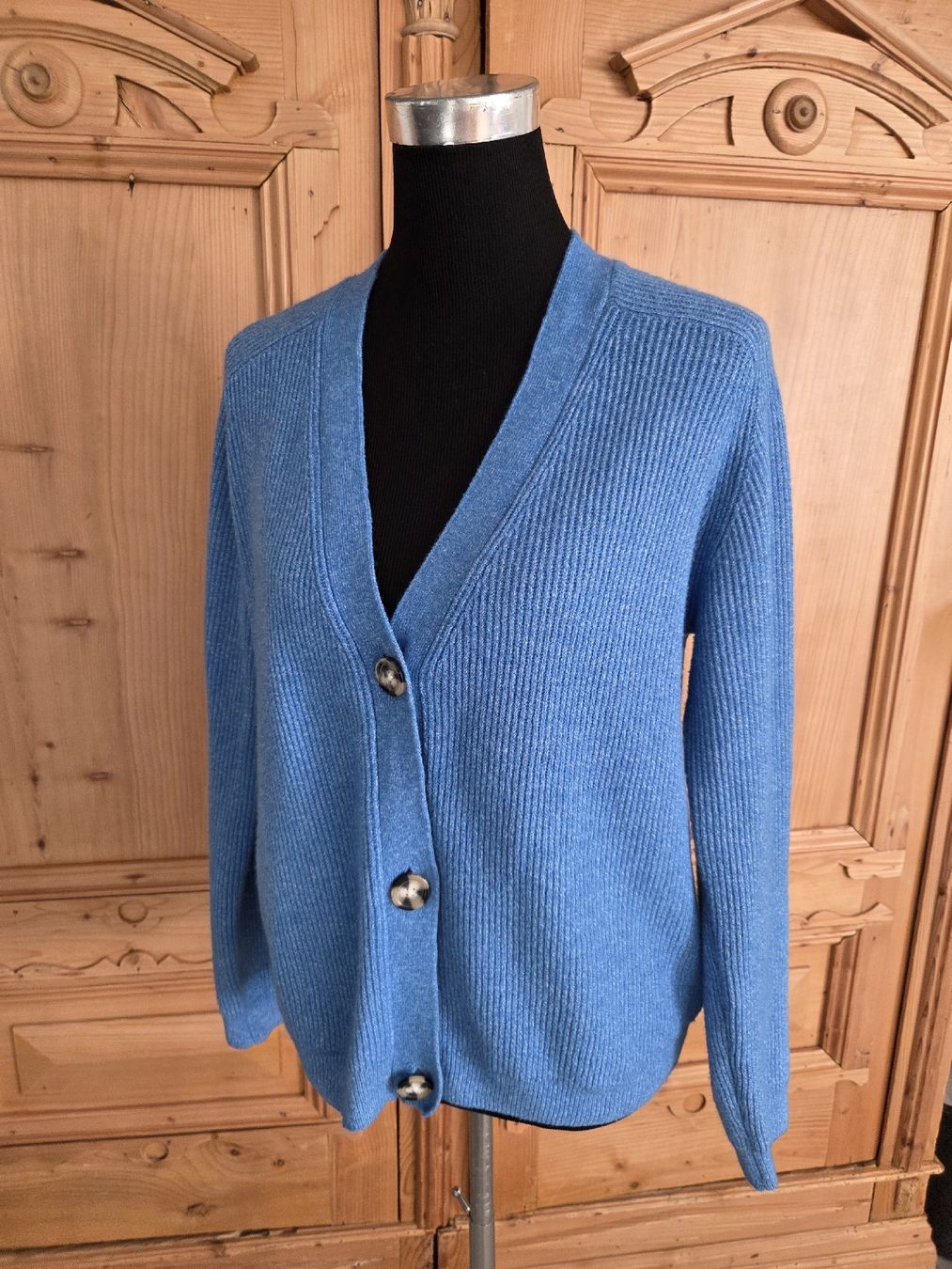 Tchibo Giacche: schöne Strickjacke, Tchibo – Nuovo (secondo la descrizione) da Wiesendangen venduto da Sinhuk