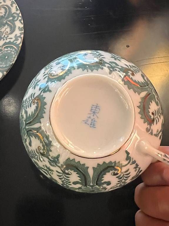 Set di piatti: Teeservice-set – Usato da Zürich venduto da StivaCreativa 1