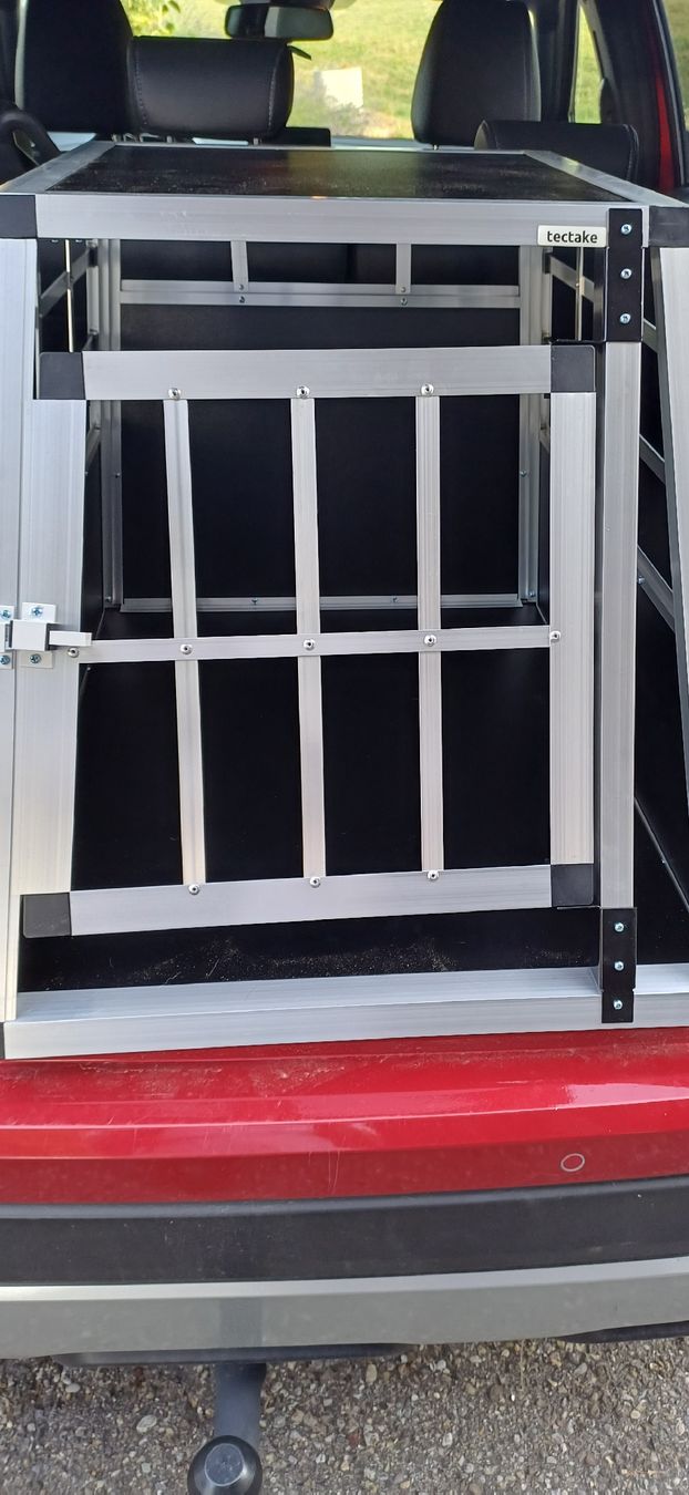 Gabbie, trasporto & Sicurezza: Hundetransportbox – Usato da Wängi venduto da Koebi62