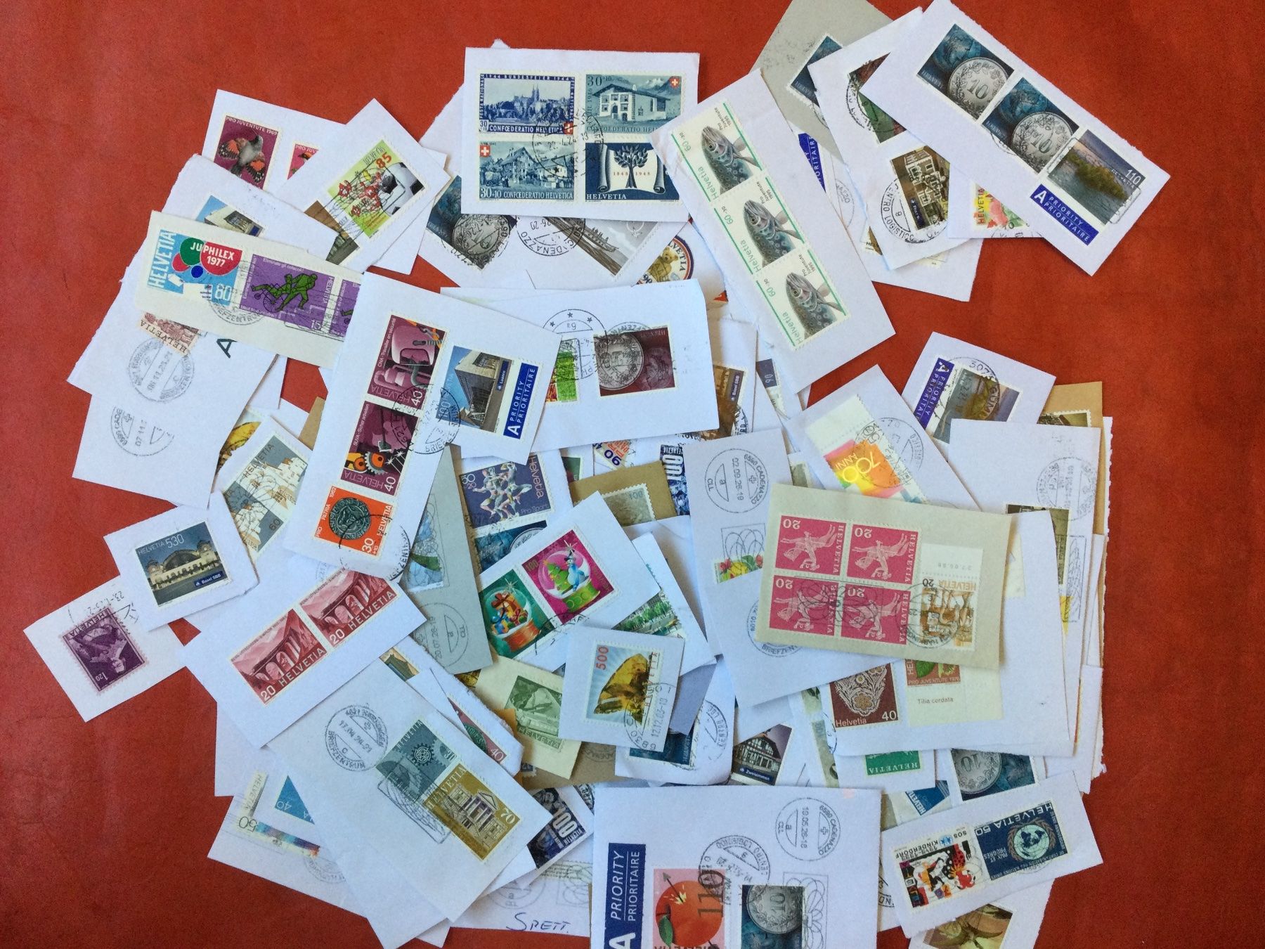 Tutti i francobolli: Ca. 200 schweizer Briefmarken zum ablösen – Usato da S. Pietro venduto da bro_jjl9 1