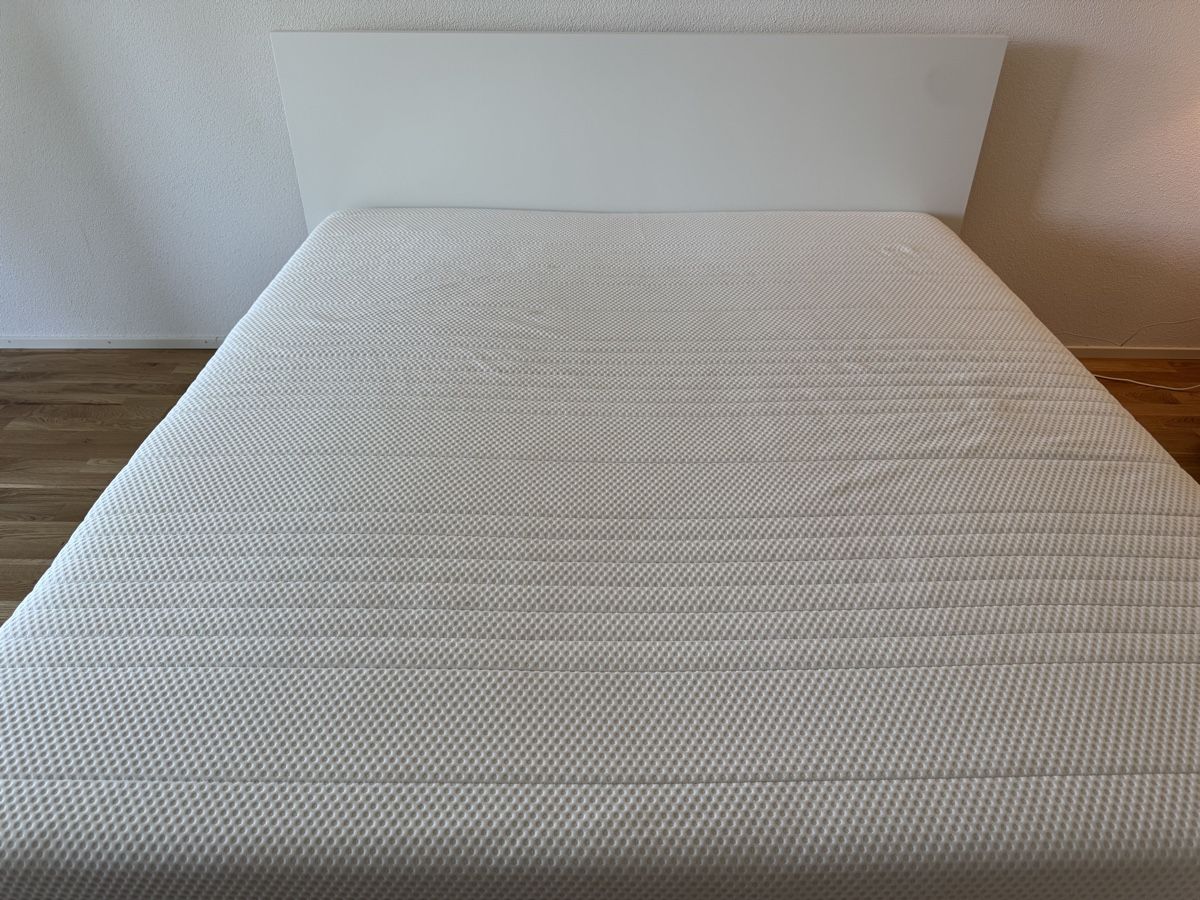 Ikea Letti: IKEA Malm Bett Weiss mit Lattenrost 180cm – Nuovo (secondo la descrizione) da Zug venduto da Katenths 1