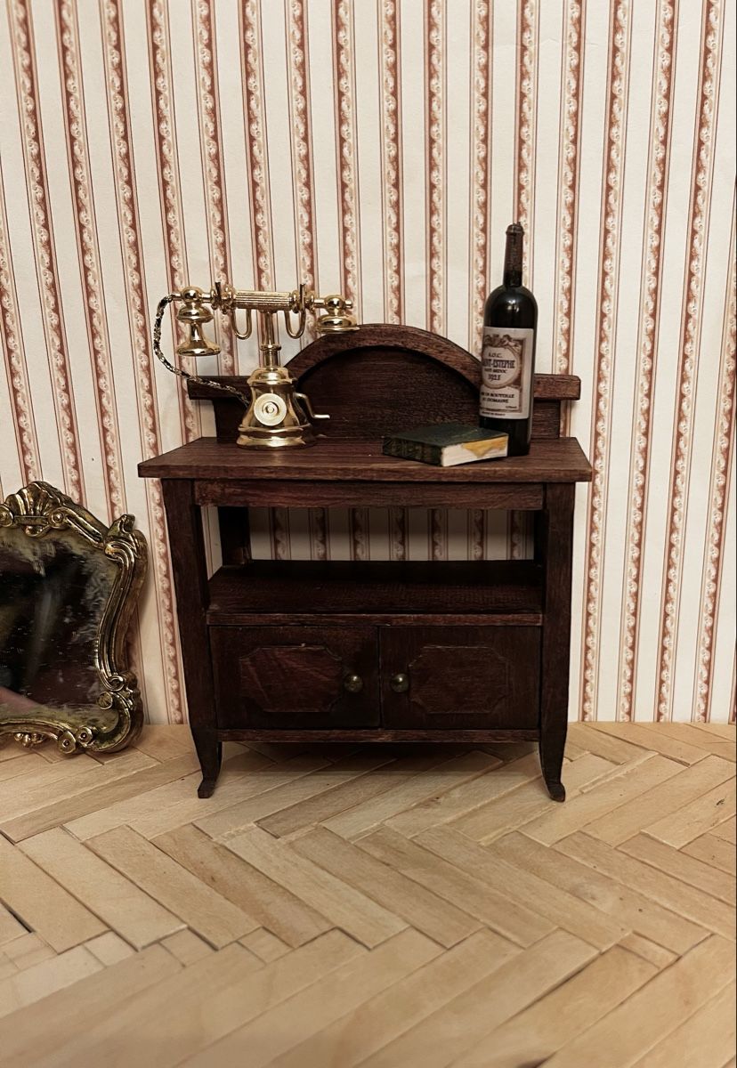 Case e mobili per bambole: Puppenkommode aus Holz – Usato da Brugg AG venduto da Faint.Memory 2
