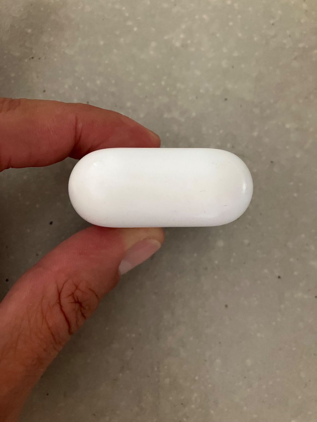 Apple Casques audio: APPLE AIRPODS 4 CASE ANC – D'occasion à Lausanne par mr.v 5
