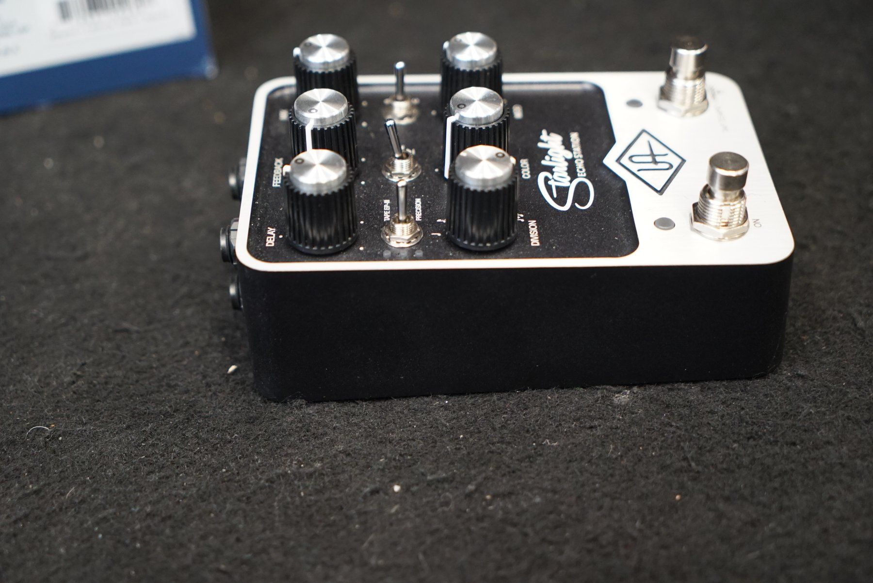 Universal Audio Strumenti musicali: Universal Audio UAFX Starlight Echo Station – Usato da Ortschwaben venduto da Musictrade 4