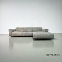Moderns Ecksofa grau mit Chaiselongue