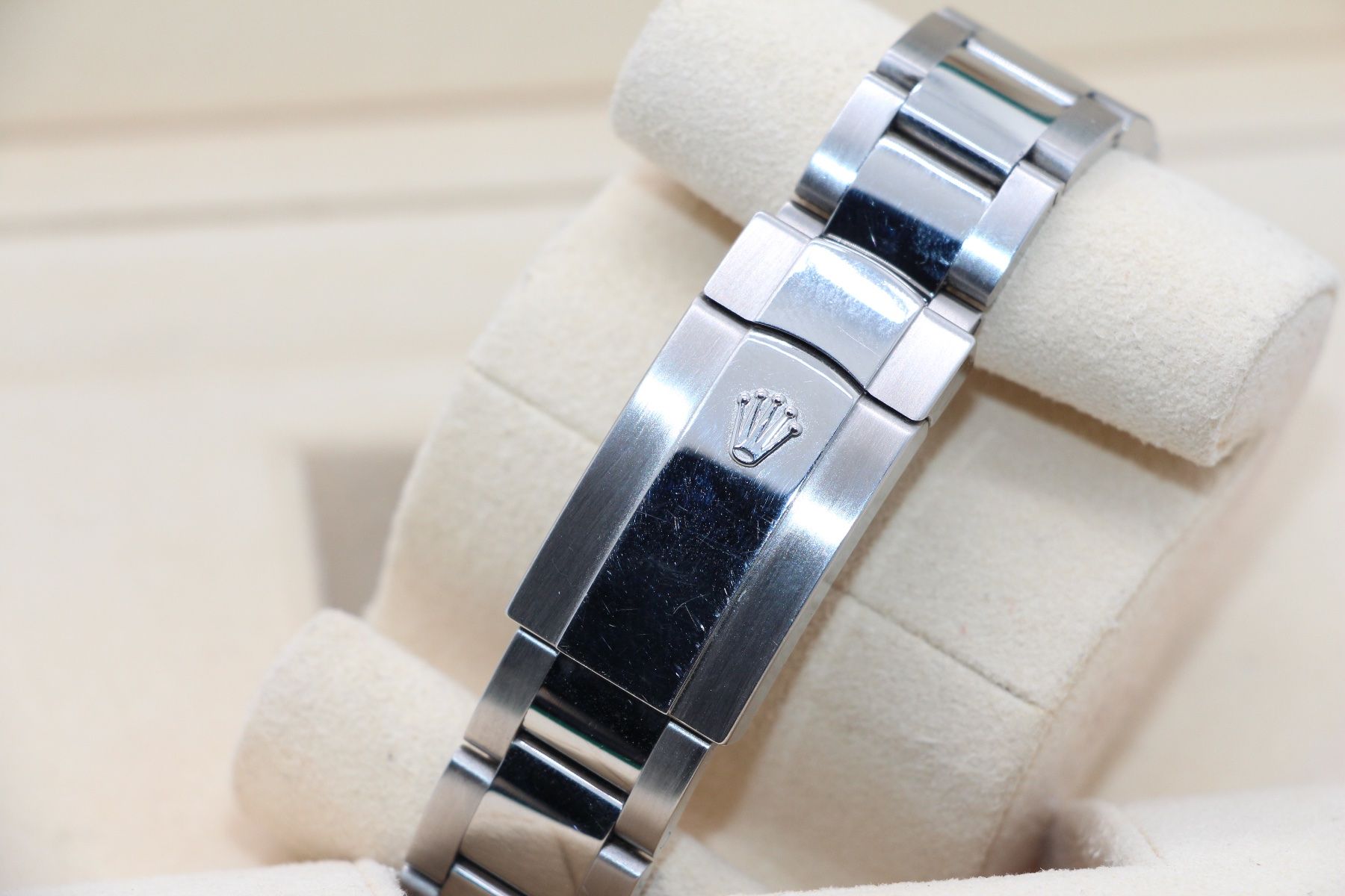 Rolex Orologi: Rolex Datejust 36 Schwarz Ref. 126200, Full-Set – Usato da Zug venduto da eMDi_Collection 7
