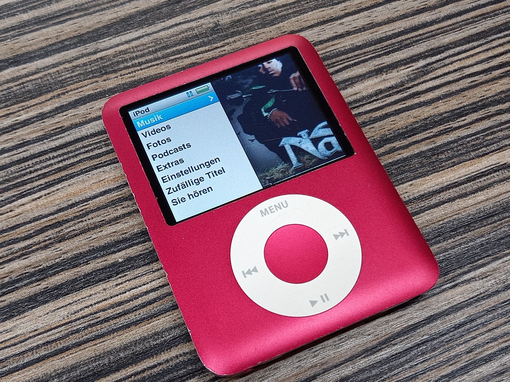 Apple Lettore multimediale portatile: Apple iPod 8GB A1236 – Usato da Reiden venduto da Zofi-Brocki