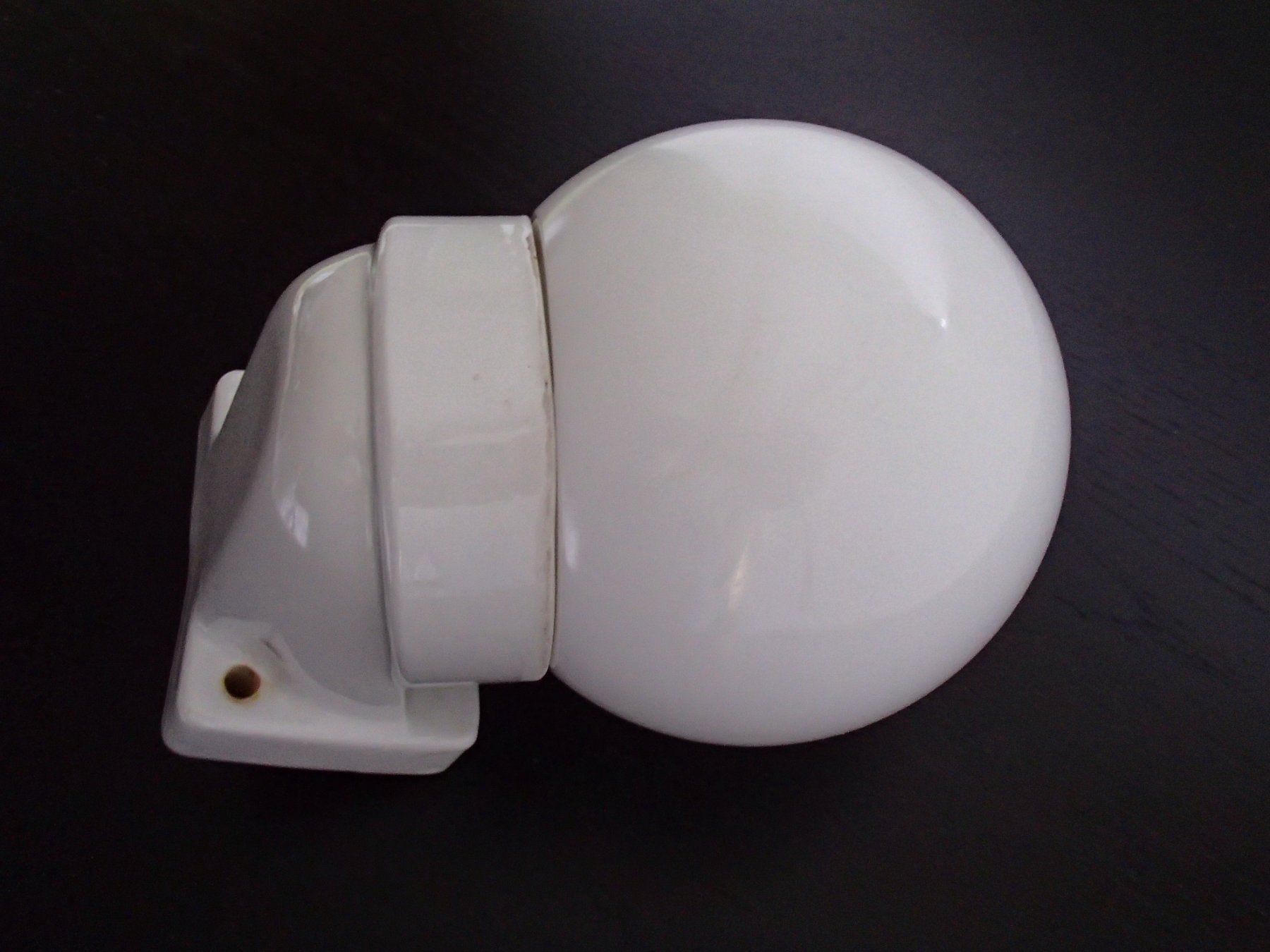 Lampade: weisse Keramik Badezimmer Wandlampe – Usato da Schöfflisdorf venduto da pullux 2