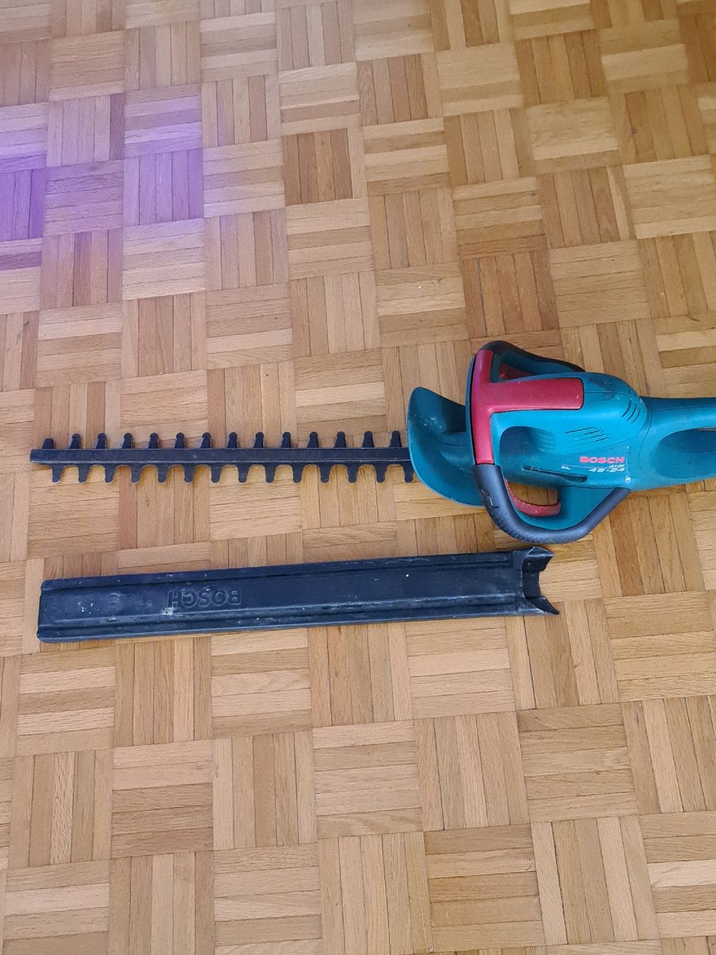 Bosch Tous les outils: Gebrauchte Bosch Heckenschere AHS 48-24 – D'occasion à Thun par erh_fs86 4