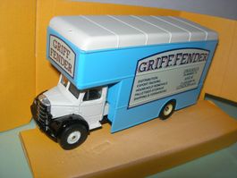 Bedford Panchnicon  * Corgi  ca. 1:43