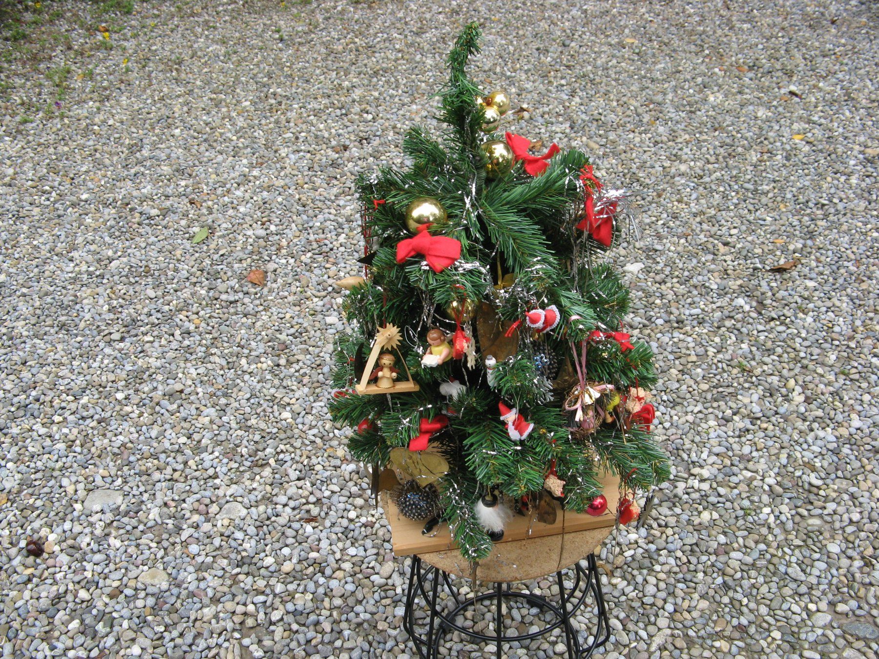 Tutte le decorazioni: künstlicher kleiner Weihnachtsbaum – Usato da Zürich venduto da apil 3