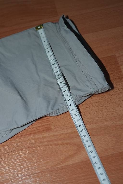 Pantaloni: Weite tracking Hose creme farbig von C&A – Usato da Rorschach venduto da luk_l7yd 3