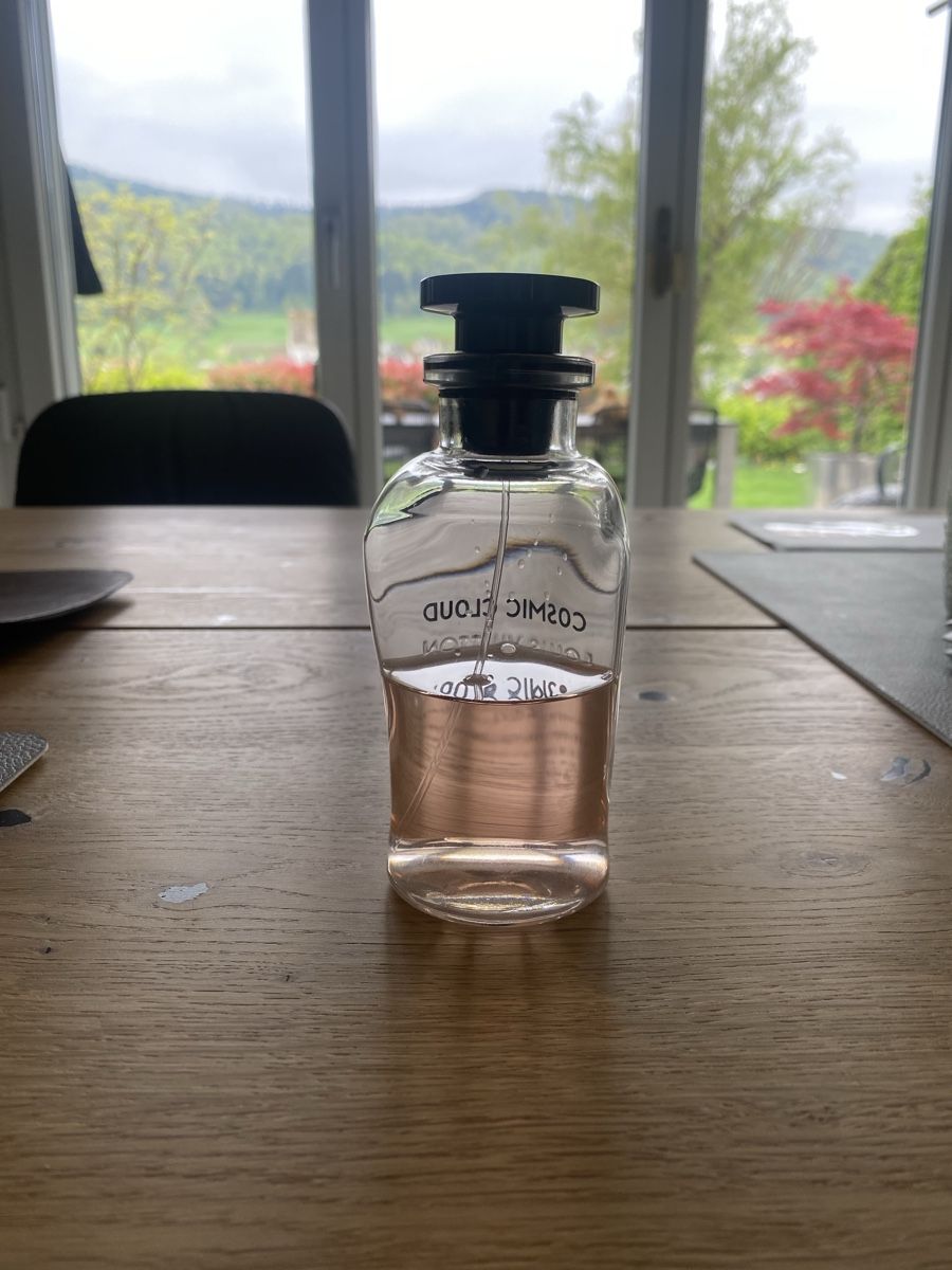 Louis Vuitton Profumi & Eau de Toilette: LOUIS VUITTON COSMIC-CLOUD – Usato da Hofstetten SO venduto da Passwang311 1