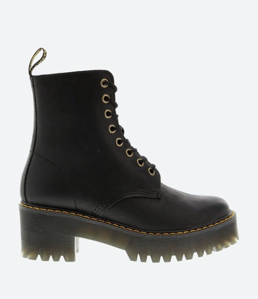 Damenschuhe: Dr. Martens Plateau Boots – Gebraucht aus Zürich von marionannina