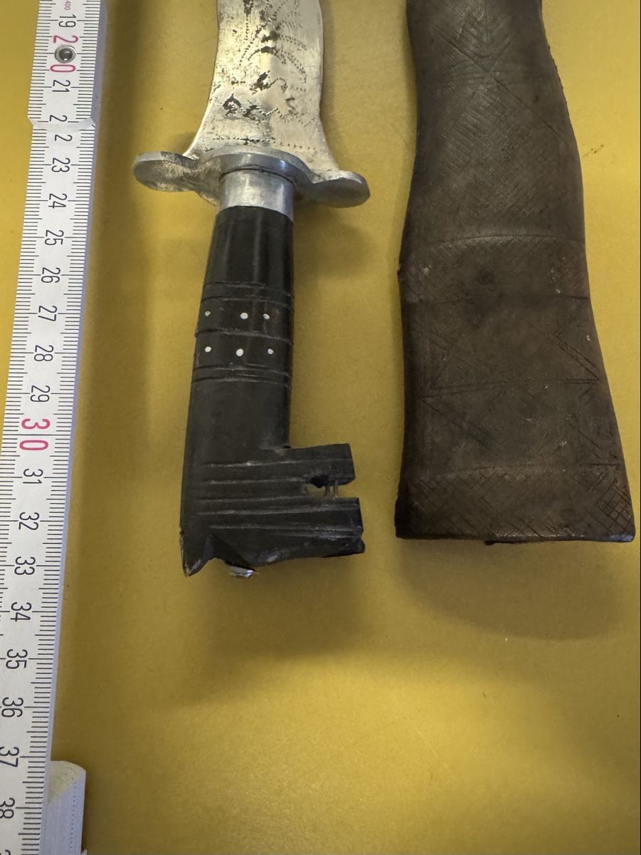 Couverts: Altes Messer mit Scheide, dekoratives Sammlerstuck – D'occasion à Schlieren par Freundlich02 4