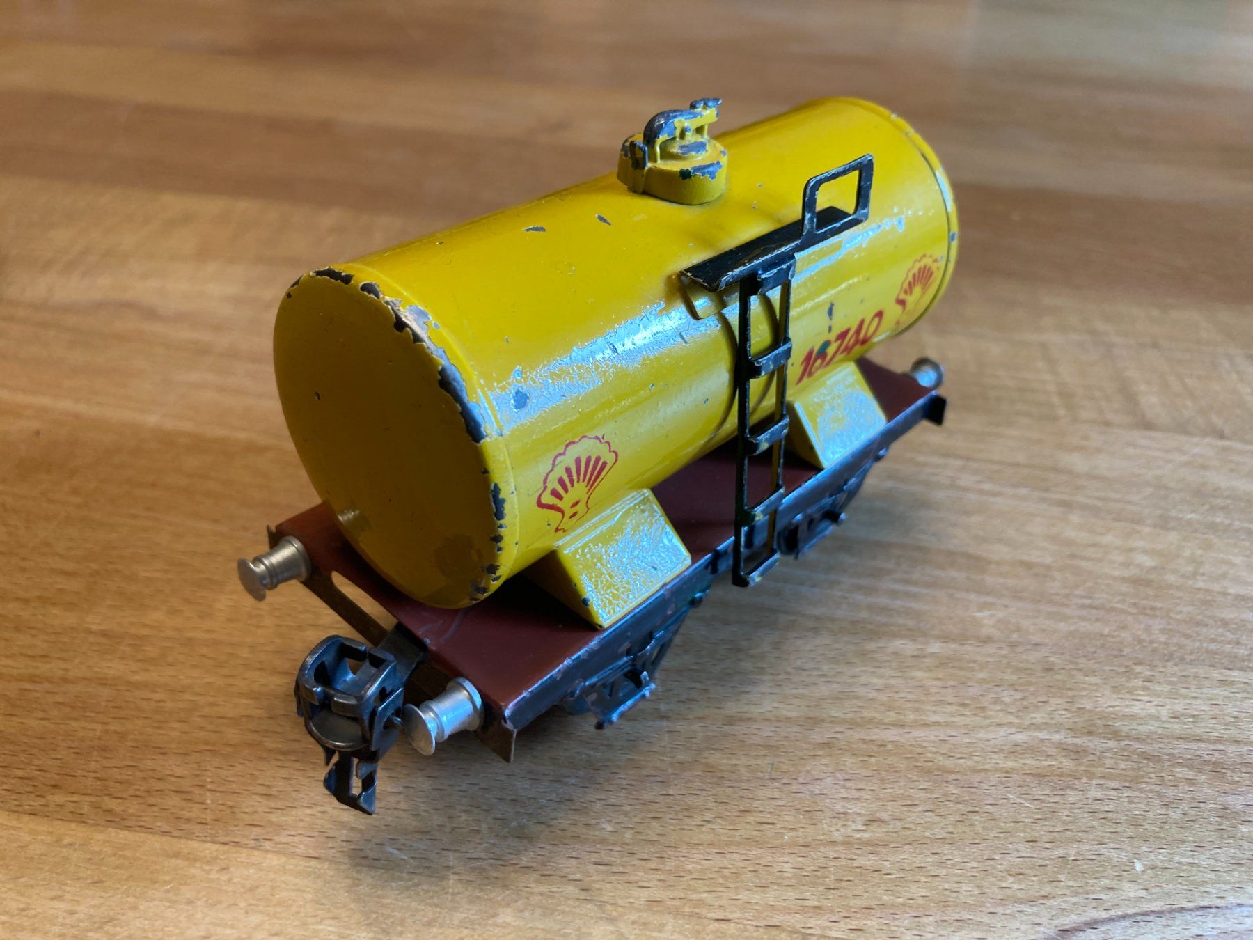 Märklin Modelleisenbahnen: Märklin 16740 Kesselwagen Shell Spur 0 – Gebraucht aus Basel von mar_b59g 3