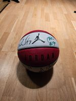 Ballon basketball Jordan signé Harlem Globe Trotters 2023