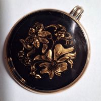 spezielle Brosche / Anhänger aus den 30er/40er Jahren