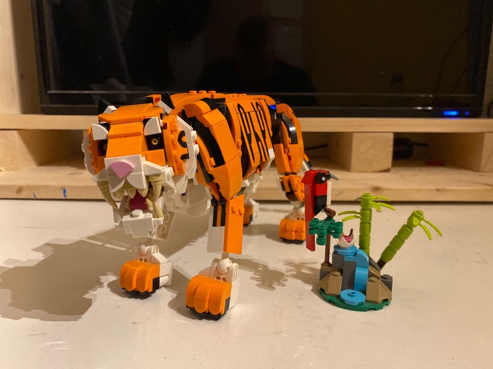 LEGO Majestätischer Tiger 31129 (Gebraucht) in Besenbüren für CHF 20 ...
