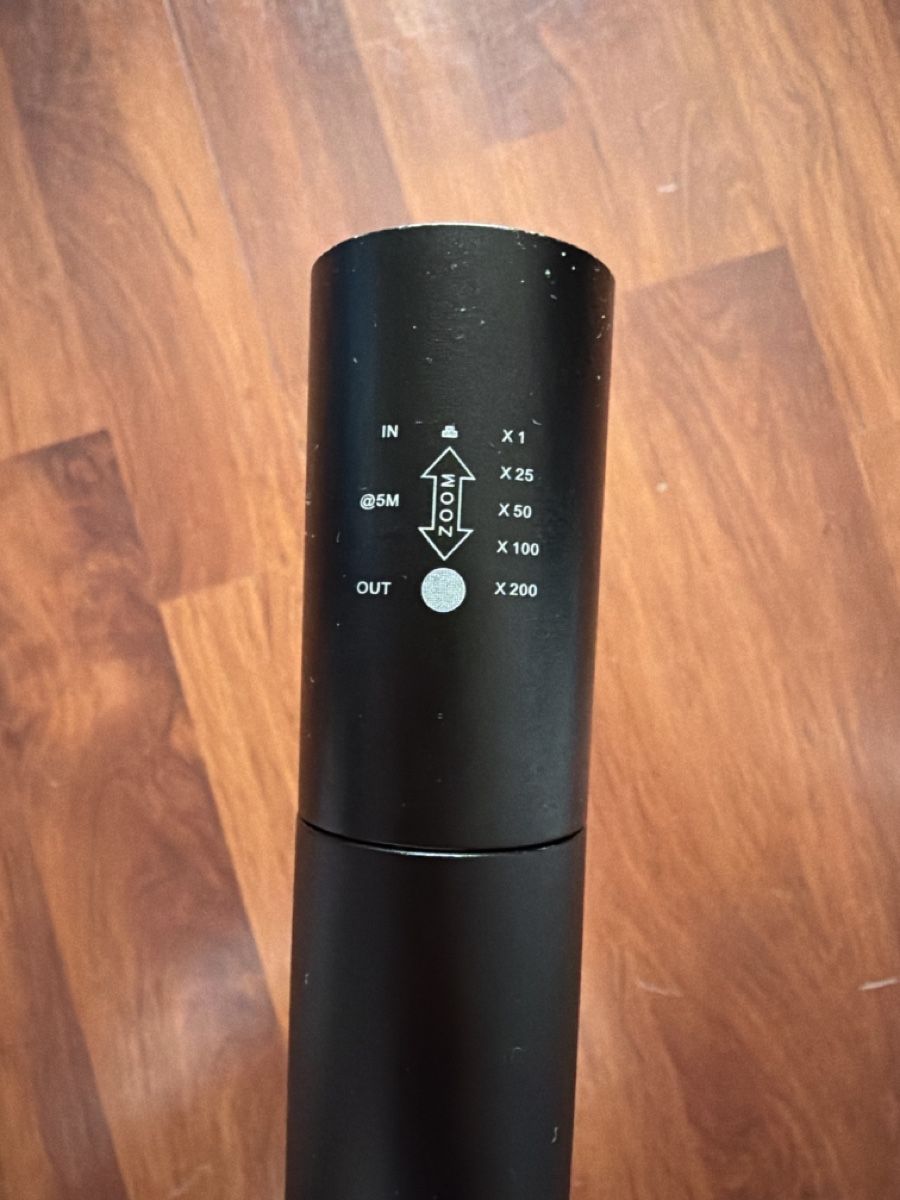 Lampade: Superhelle Zoom LED Taschenlampe – Usato da Emmenbrücke venduto da itsnue 2