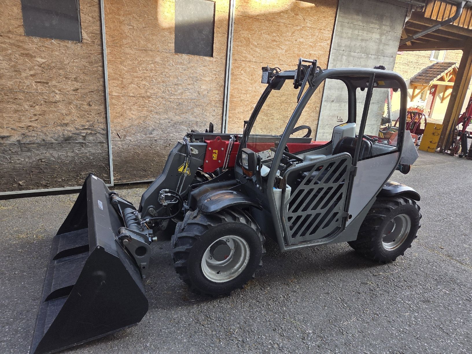 Weidemann Caricatori: Teleskoplader Weidemann 4512 – Usato da Unteriberg venduto da Prinz011 3