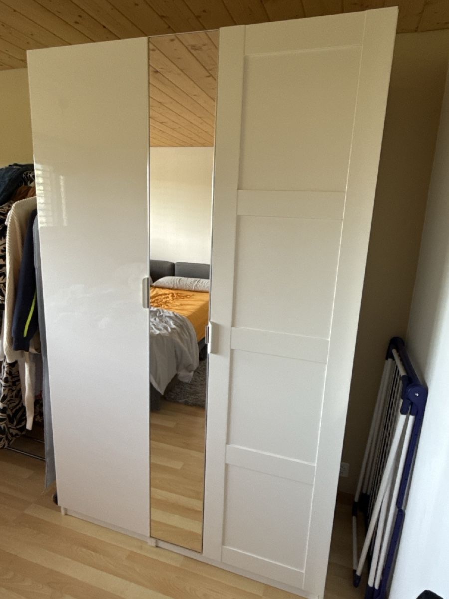 Armadi: Ikea Pax Kleiderschrank  – Usato da Niederhünigen venduto da man_7ybw