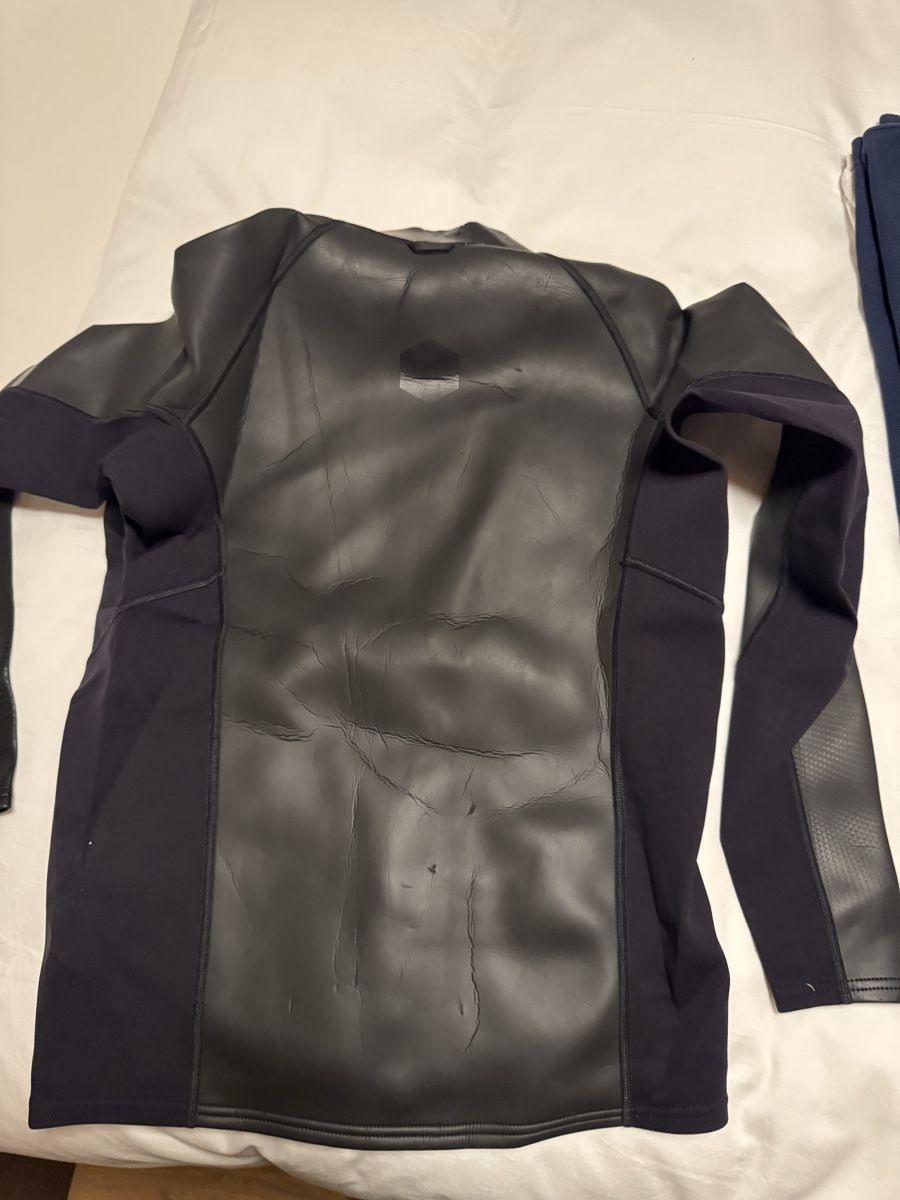 Tauchanzüge: Neopren Anzug Unisex – Gebraucht aus St. Moritz von Bengeee 2