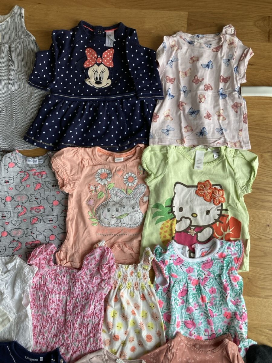 Lotti & Set di vestiti: Mädchen Kleiderpaket 62/68 – Usato da Staad SG venduto da gab_7dr9 3