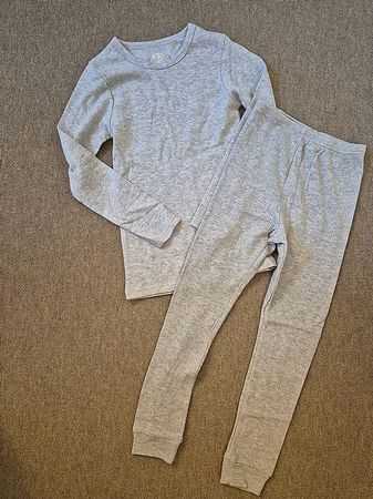 2 Thermo Wäsche Set Grösse 122/128