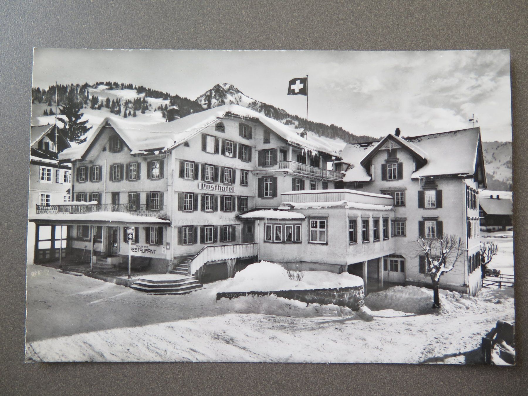 Ansichtskarten: OBERIBERG - POSTHOTEL – Gebraucht aus Wittenbach von lipasal
