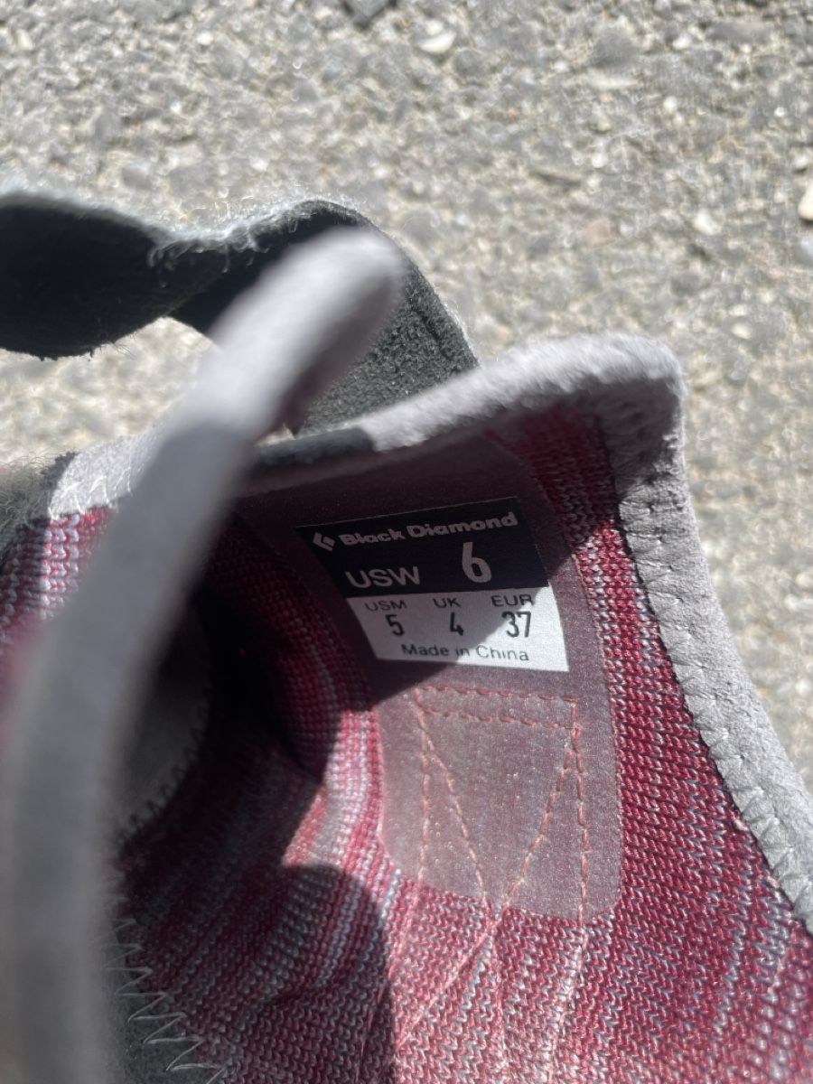 Scarpe per ragazzi: Black Diamond Kinderkletterschuhe – Usato da Meiringen venduto da Maersk 3