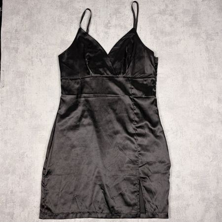 Robe noire satinée à bretelles - Taille 36 / S 