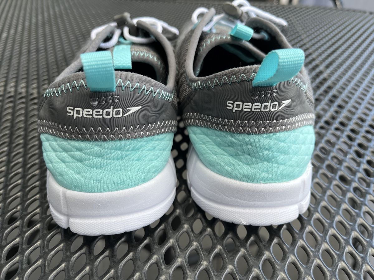 Speedo Scarpe da donna: Badeschuhe Speedo, Grösse 37 – Usato da Niederhasli venduto da Suneblueme 4