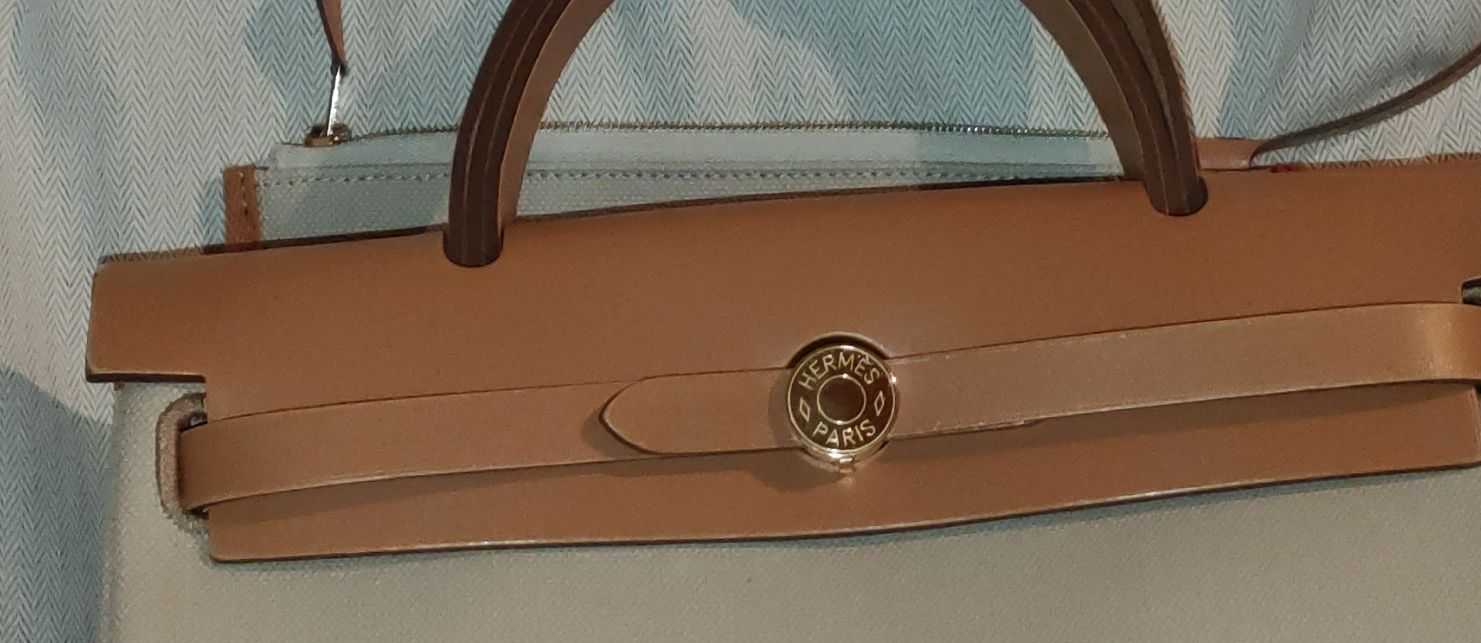Hermès Taschen: Hermès Herbag Zip 31 Canvas Beige toffee – Neu (gemäss Beschreibung) aus Wil SG von Peachy 1