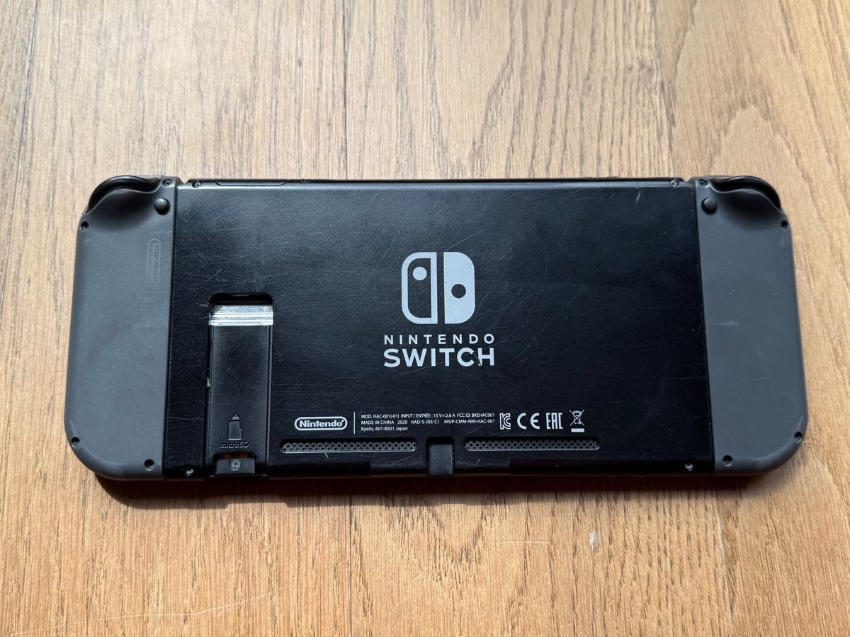 Nintendo Konsolen: Nintendo Switch Konsole – Gebraucht aus Läufelfingen von Seraphim13 2