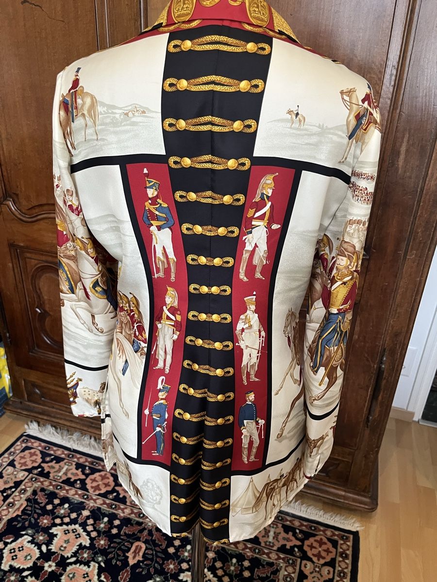 Etro Camicette: Etro blusa 100% seta – Usato da Locarno venduto da cichita 1